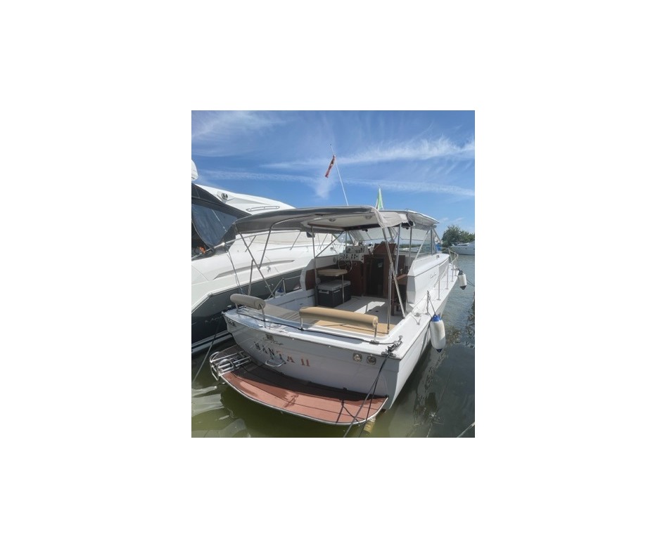 CHRIS CRAFT 31 COMMANDER