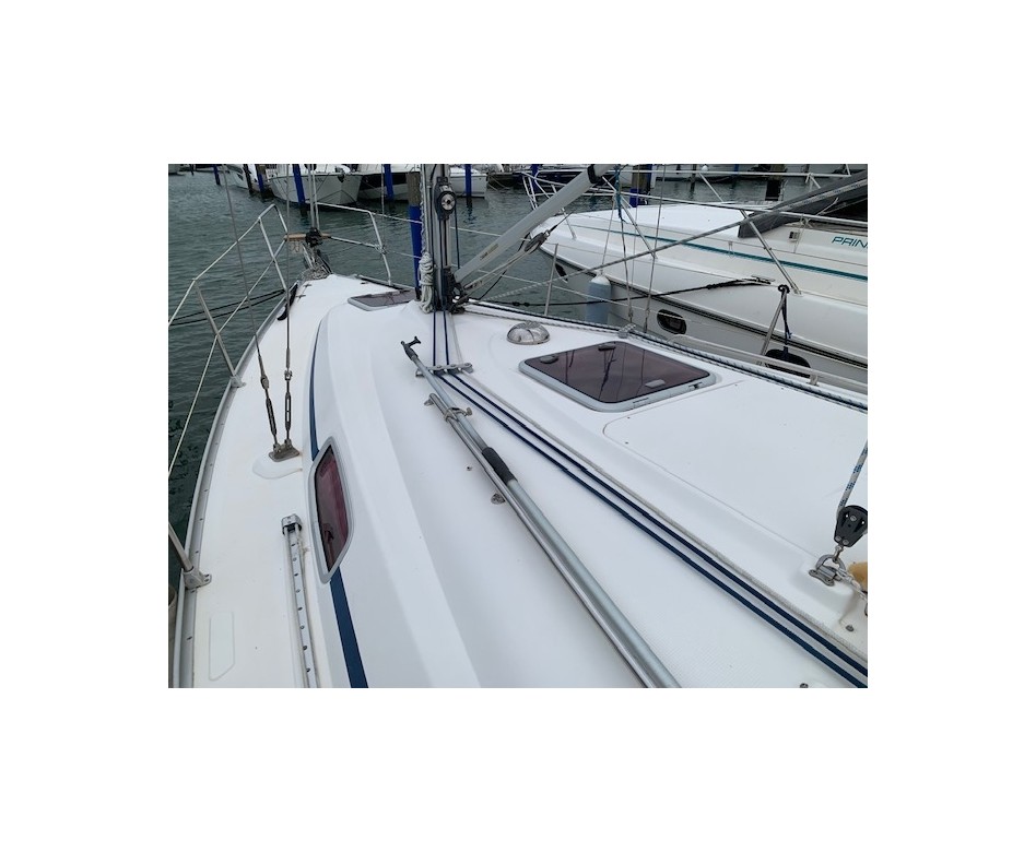 BAVARIA YACHTS 30 CRUISER