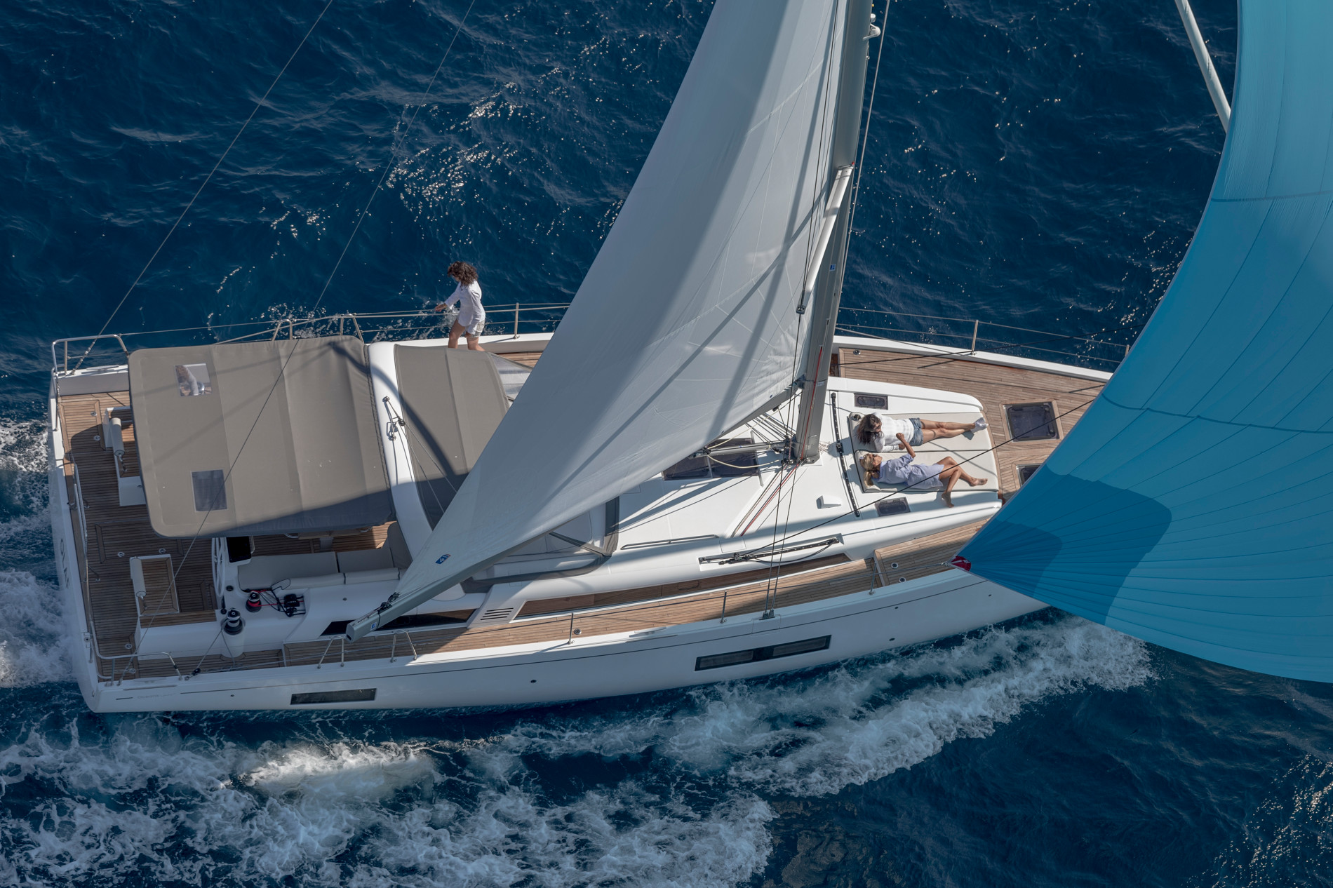 oceanis341-ext5.jpg