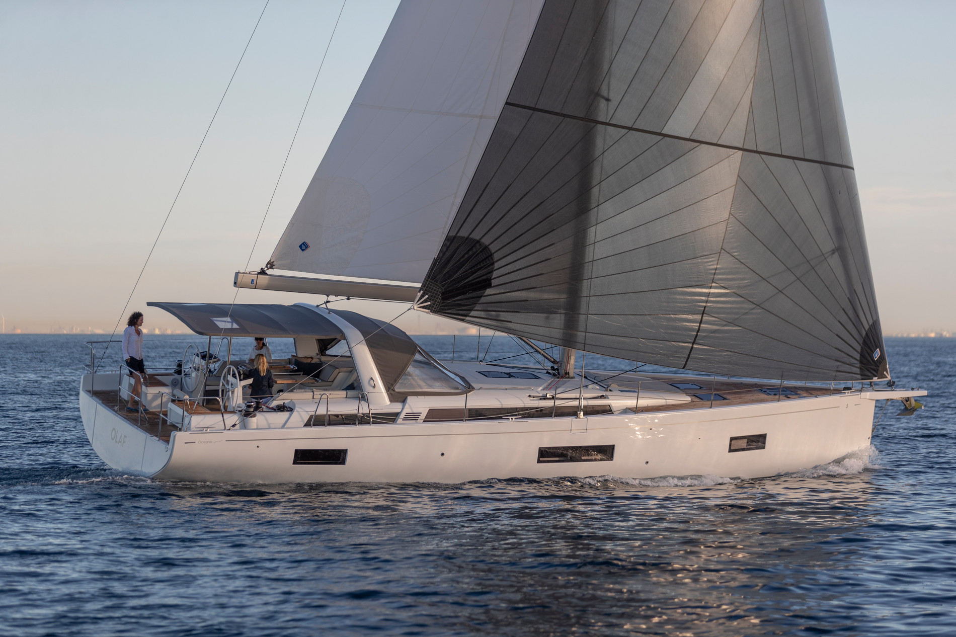 oceanis341-ext7.jpg